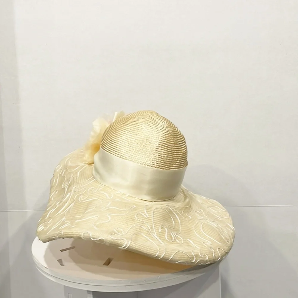 ANN VUILLE‎  Womens Straw Cream Formal Hat Floral Derby Horse Race Church Summer